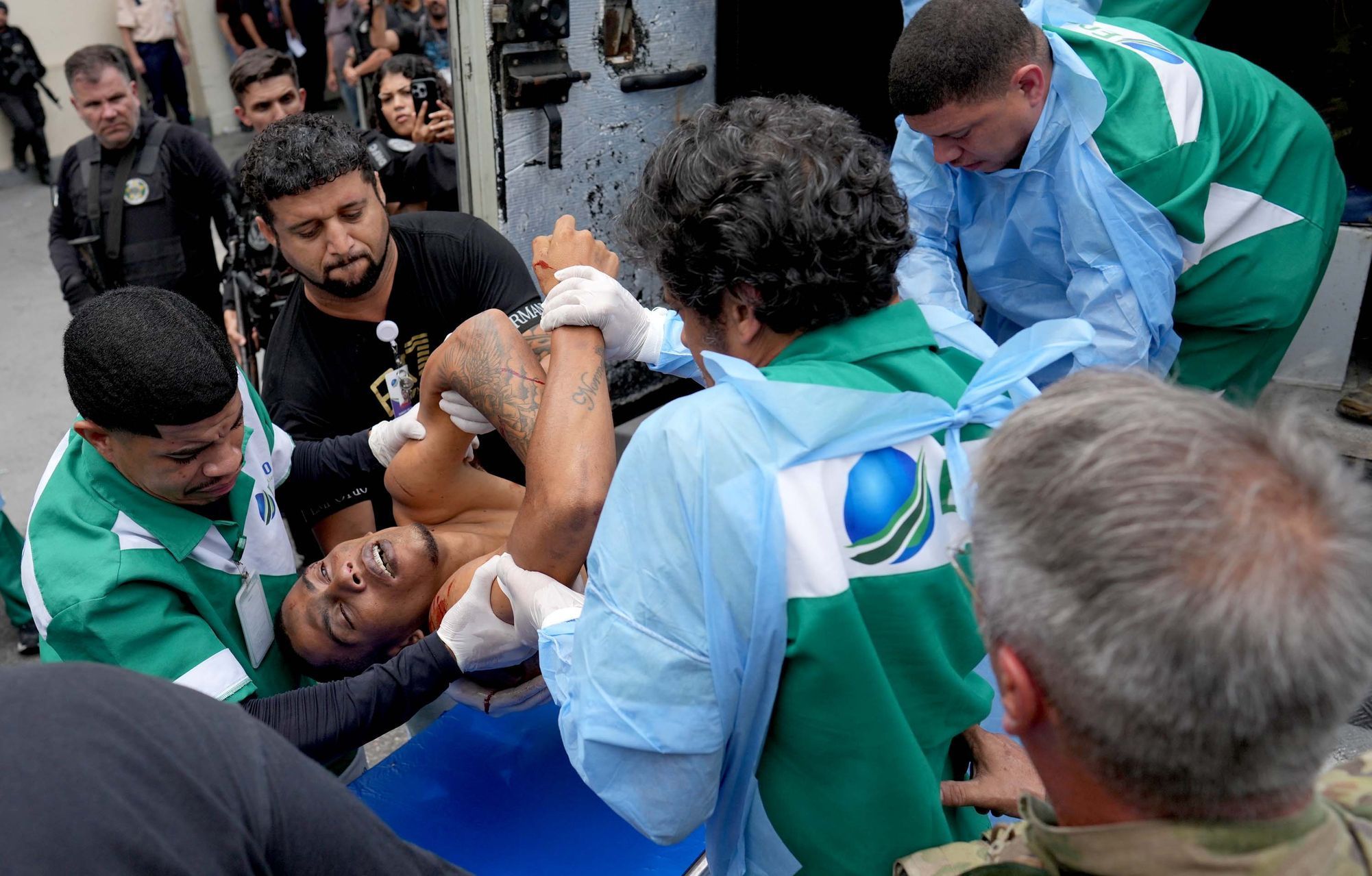 Brazílie, Rio de Janeiro, favela, policie, zásah, gang