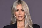 Kim Kardashianová se chce stát právničkou. Trestní právo zvládám levou zadní, tvrdí