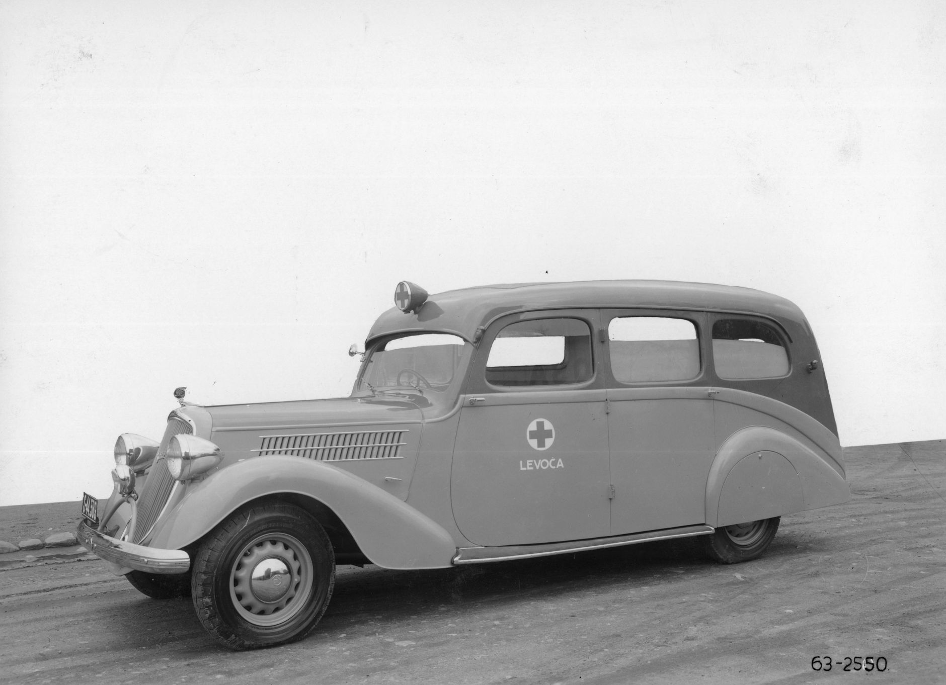 Škoda Superb - historie, původní typ 1934 - 1949