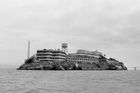 Kvůli svému umístění ve studených vodách se silnými proudy armáda předpokládala, že není možné z Alcatrazu uprchnout.
