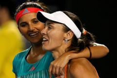 Hingisová s Mirzaovou vyhrály devátý turnaj v řadě, Krejčíková smutní