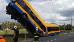 Nehoda trolejbusu