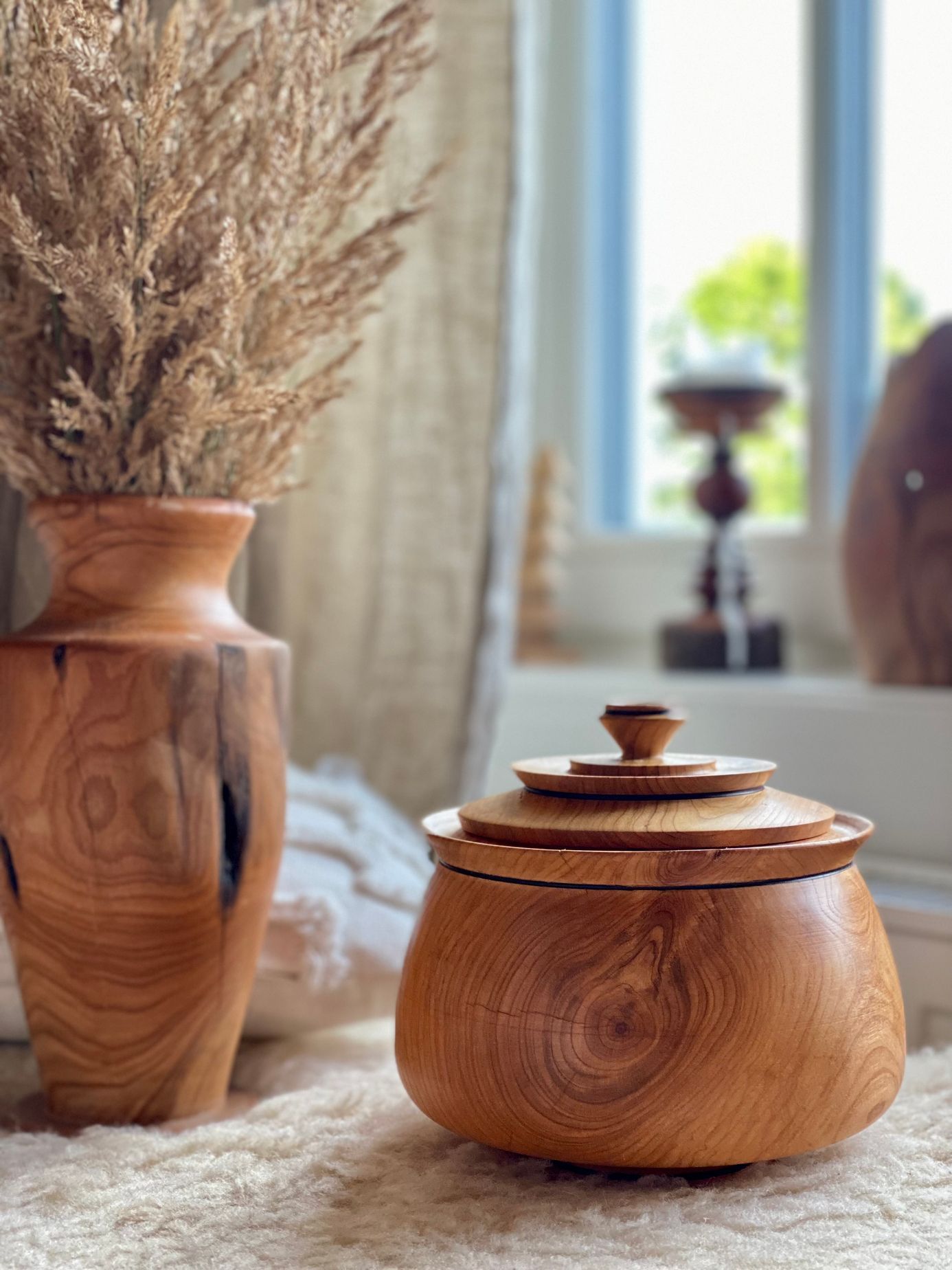 chalupa, les, bydlení, příběh, interiér, exteriér, příroda, chata