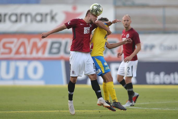 Martin Frýdek ml. v zápase 4. ligového kola Teplice - Sparta.