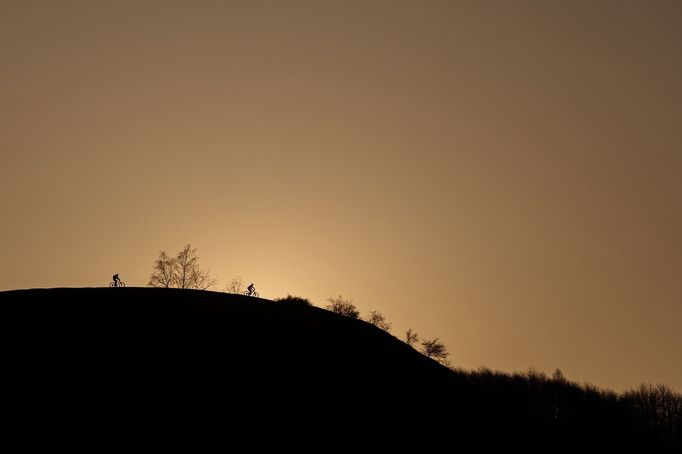 Průřez tvorbou fotografa Economie Lukáše Bíby za rok 2020.