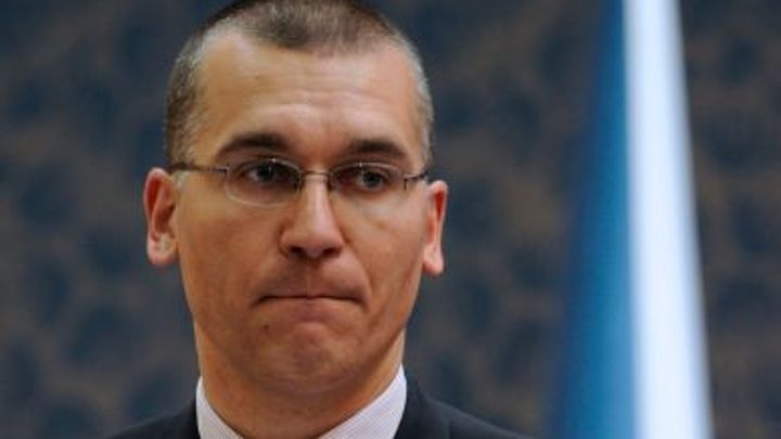 Aby nám narostl veřejný dluh k HDP za tři roky o polovinu? To už je riziko, říká Mora