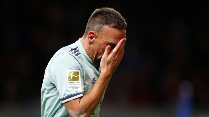 Franck Ribéry a jeho Bayern utrpěli první porážku v letošní bundesligové sezoně.