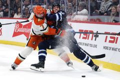 Český tvrďák střelcem. Gudas gólem v předposlední minutě zachránil Anaheim