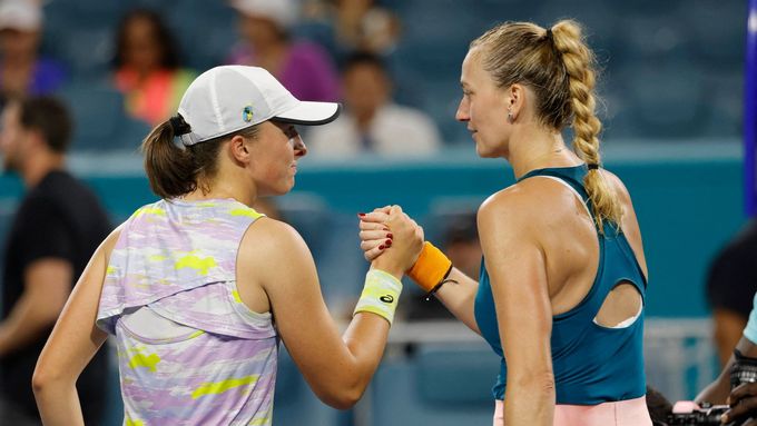 Sestřih zápasu mezi Petrou Kvitovou a Igou Šwiatekovou v Miami