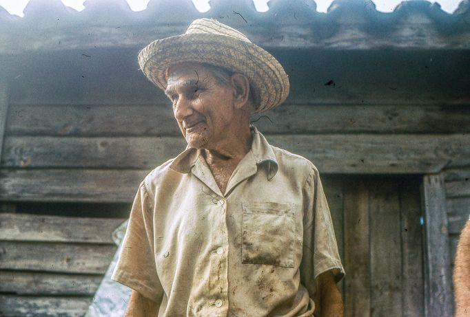 Fotografie Kuby, kterou pořídil Petr Levínský během pobytového zájezdu, jenž organizovala tehdejší Cestovní kancelář mládeže na jaře v roce 1989.