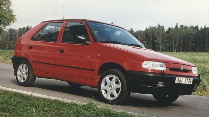 Perspektivní veterán, nebo bezcenný vrak? Na zelené značky dosáhnou auta z roku 1994