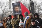 Před soudem s Navalným zasáhla policie, pozatýkala přes 300 demonstrantů