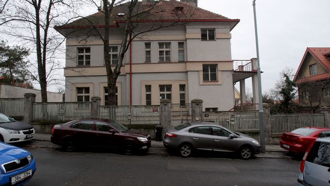 Jedna z vil, kterou koupil advokát Vít Široký od Prahy 10.