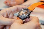 Výrobce hodinek Prim má nového majitele. Firmu Elton koupil zbrojař Strnad