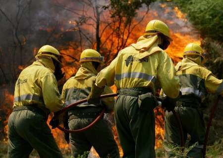 Požáry porostu ve Španělsku již ohrožují města