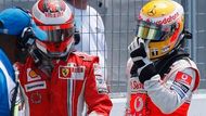 Kanada - Kimi Räikkönen v ne zrovna přátelském rozhovoru s Lewisem Hamiltonem. Brit jej sestřelil v boxech.