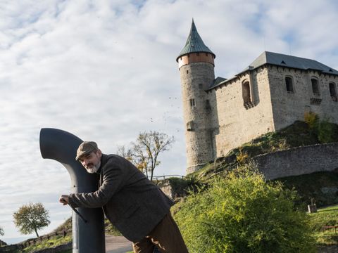 Naše civilizace zkolabuje. Kvůli papírování, myslí si kastelán z Rumburakova hradu