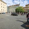 Malostranské náměstí v Praze před a po zrušení parkoviště