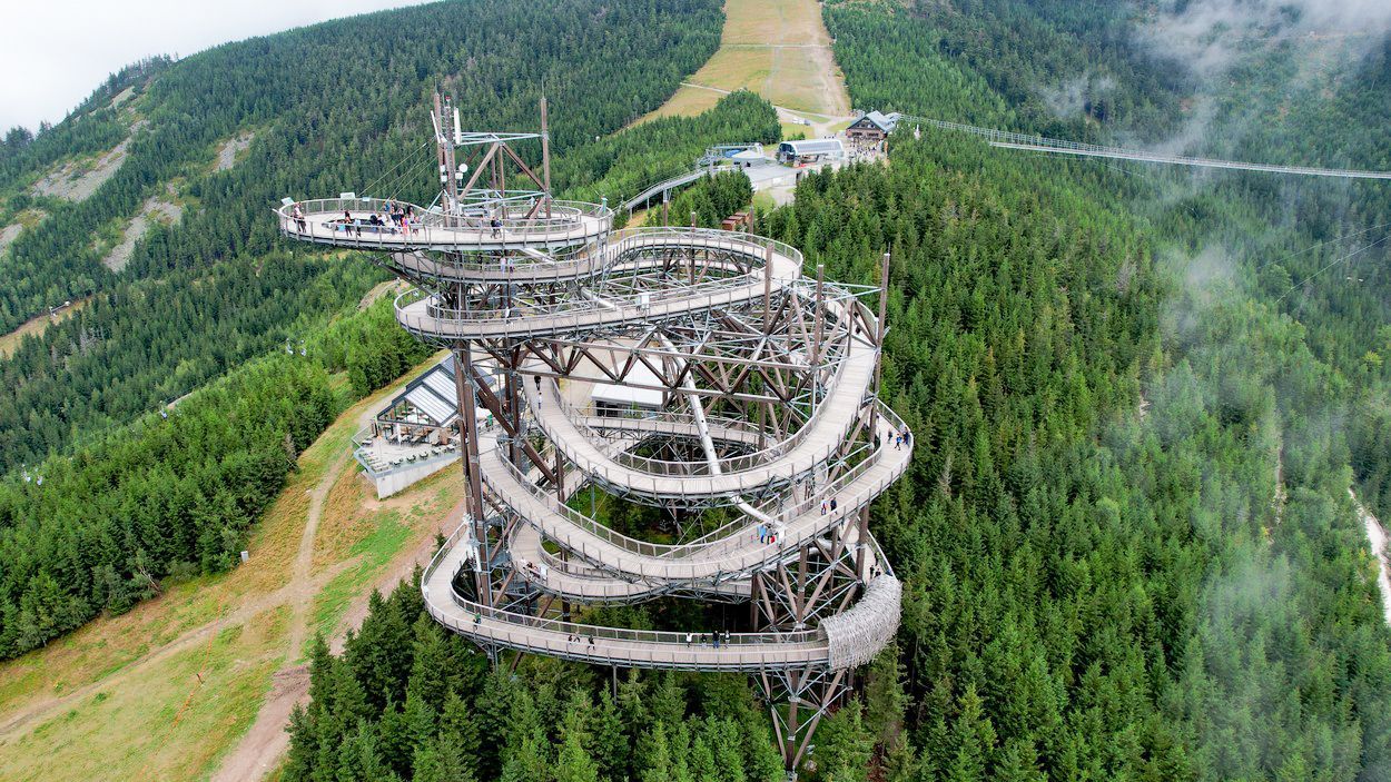 Dolní Morava, Stezka v oblacích, vyhlídka, rozhledna, mraky, turisti, Sky Bridge 721, visutý most