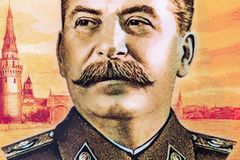 Chruščovovo odhalení Stalinových zločinů byla chyba, usoudili ruští komunisté