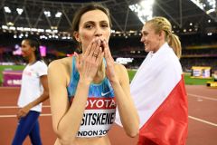 IAAF povolila závodit Lasickeneové a dalším 41 ruským atletům
