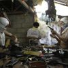 Foto: Ilegální výroba zbraní na Filipínách