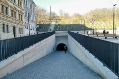Žižkovský tunel získá nový lesk díky uměleckému dílu. Zrcadlení přinese více světla