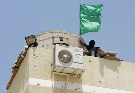 Hamás vztyčuje vlajku v Gaze