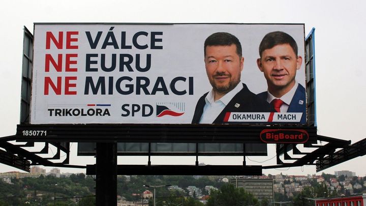 Jste vítači migrantů, tvrdí ve Znojmě o SPD. Lžete a děsíte lidi, brání se strana