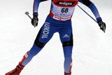 Ruská lyžařka Olga Zavjalovová dojíždí druhá v závodě na 10 km volnou technikou na MS v Sapporu.