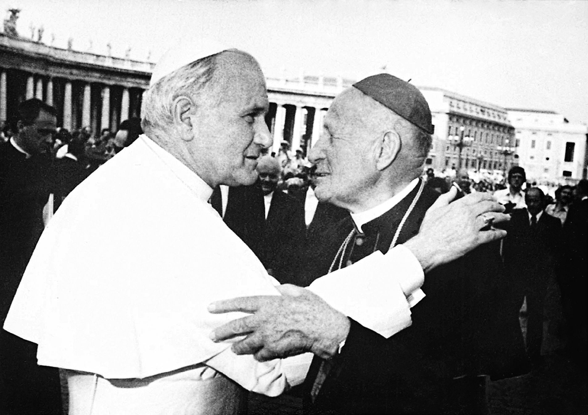 Jednorázové užití / Uplynulo 100 let od narození papeže Jana Pavla II. / USTR