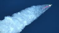 Starship, nejsilnější raketa, jaká kdy byla postavena, mnohonásobně převyšuje rozměry pracovní rakety SpaceX Falcon 9.