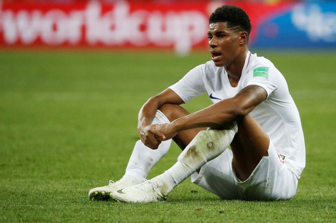 Smutný Marcus Rashford po semifinále MS 2018 Chorvatsko - Anglie