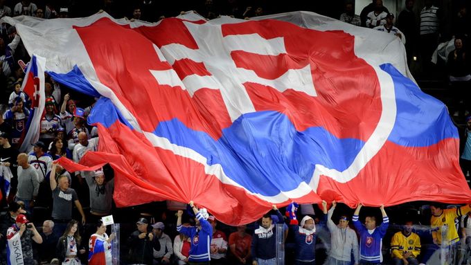 Rozhodnutí o umístění národního týmu do Košic rozděluje slovenské fanoušky.