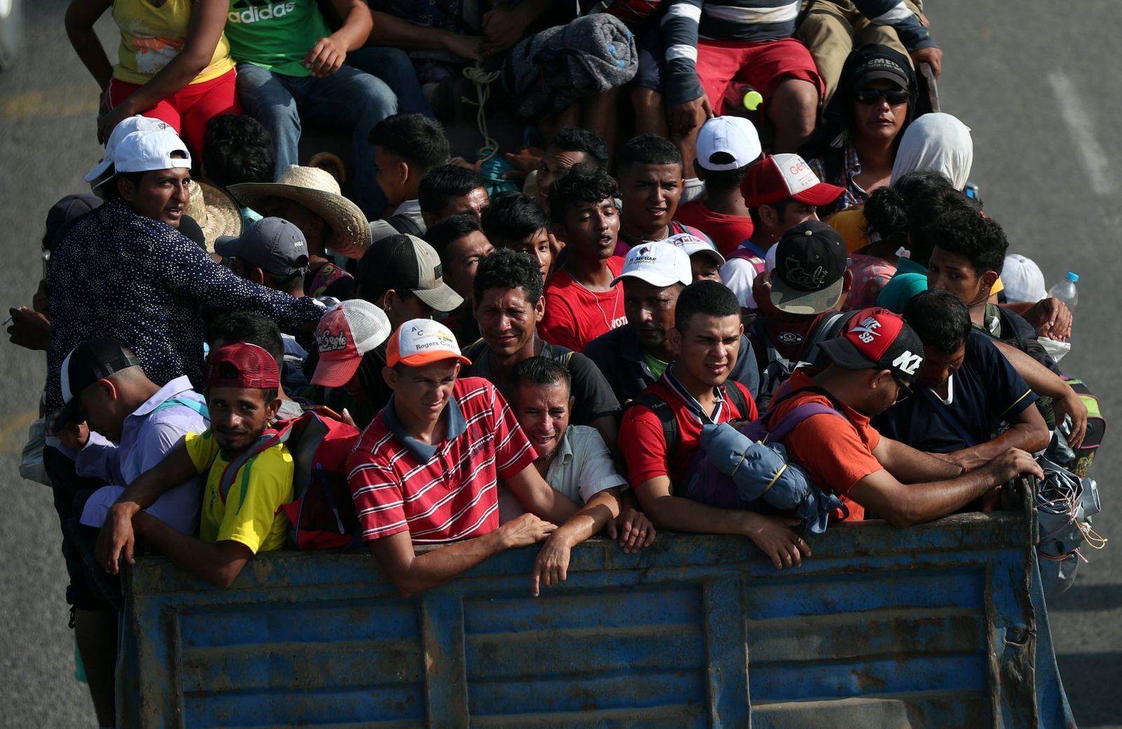 Karavana migrantů ze Střední Ameriky putuje do USA.