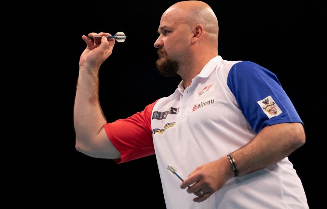 Čech na šipkařském Grand Slamu: Sedláček si po porážce s Littlerem vybojoval šanci