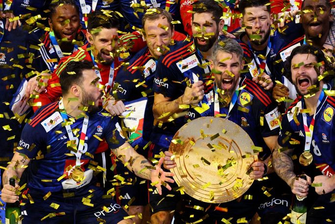 Handball - EHF 2024 Men's European Handball Championship - Final - France v Denmark - Lanxess-Arena, Cologne, Germany - January 28, 2024 France players celebrate with the