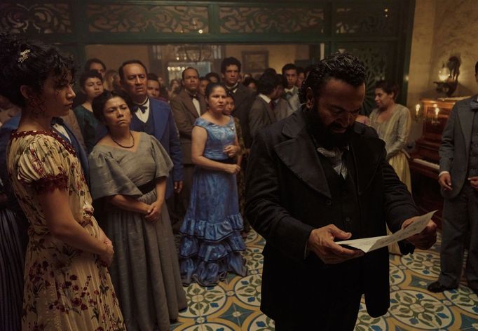 Diego Vásquez jako José Arcadio Buendía.