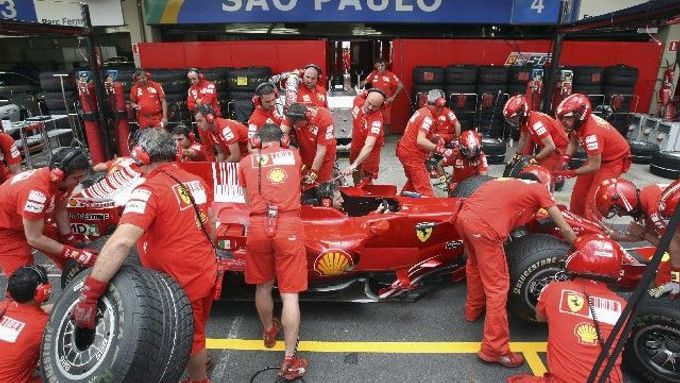Budoucnost Ferrari v F1 utržila další rány