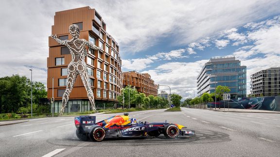 Formule 1 bude jezdit po Praze (Red Bull Showrun 2024)