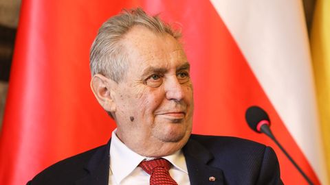 Zeman: Rusko se dopouští zločinu proti míru. Útok je třeba odsoudit, a to i činy