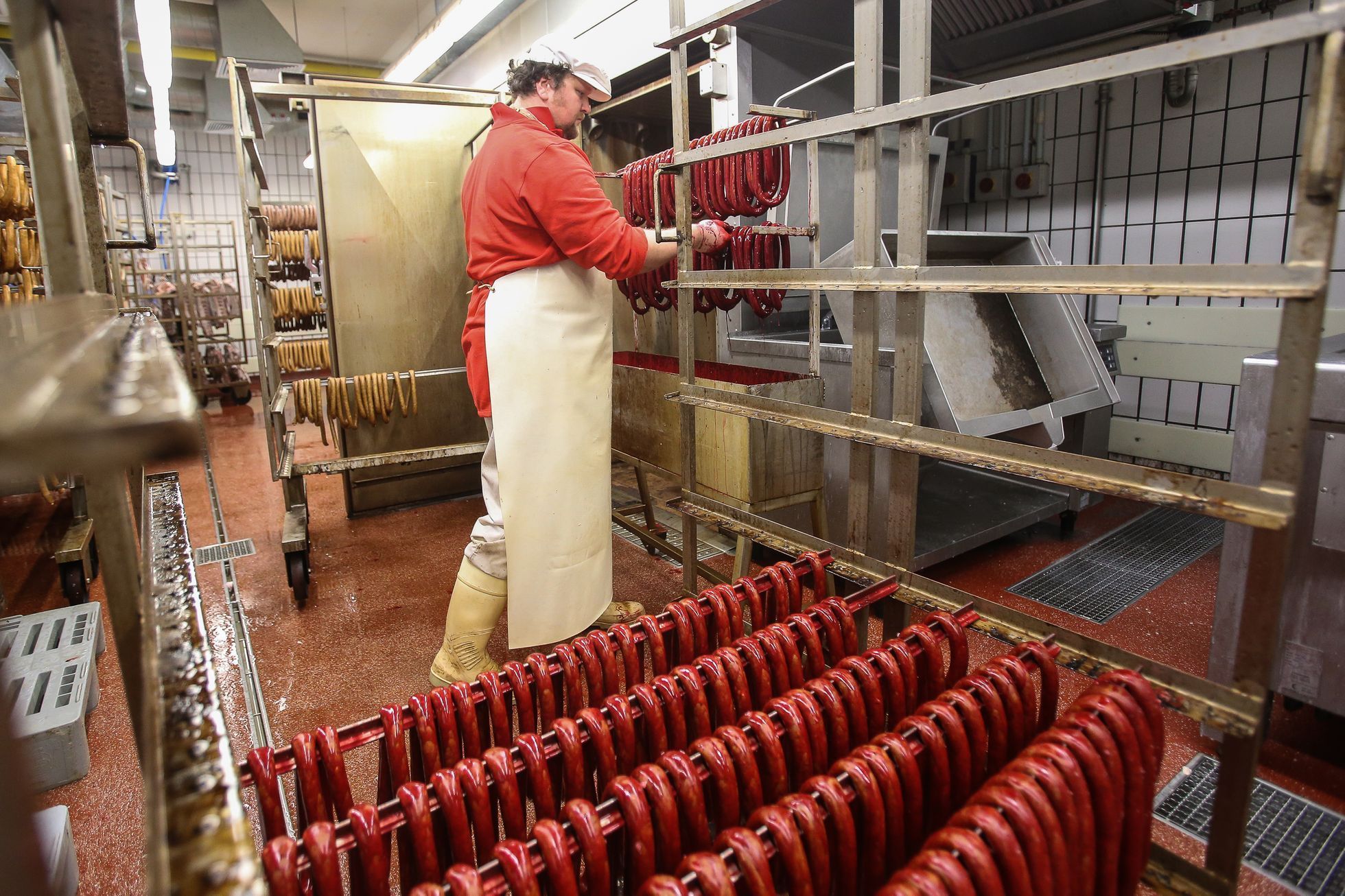 Hyperkmarket Globus - příprava masa, řeznictví, řezník Pavel Holeček