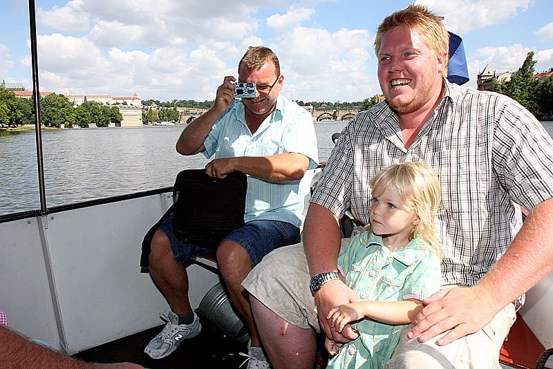 Pražské přívozy na Vltavě