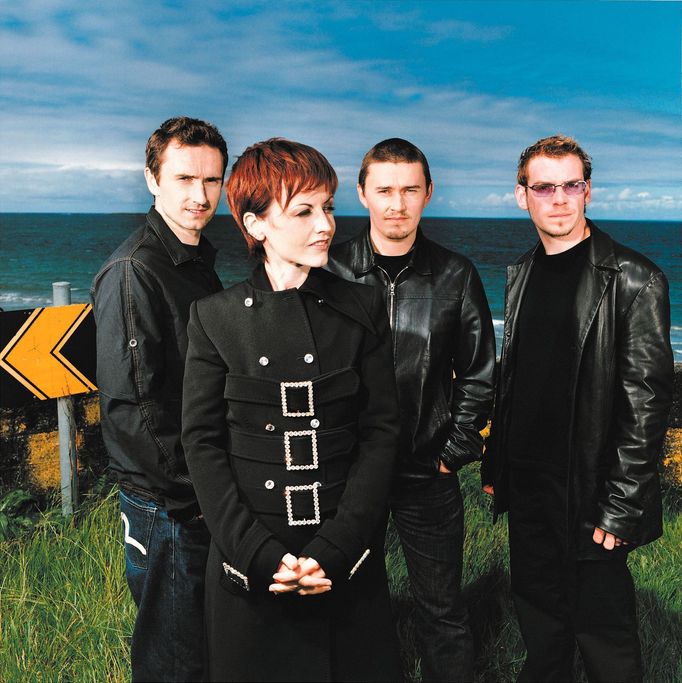 Hudební skupina The Cranberries se zpěvačkou Dolores O'Riordan - Album Zombie 1994