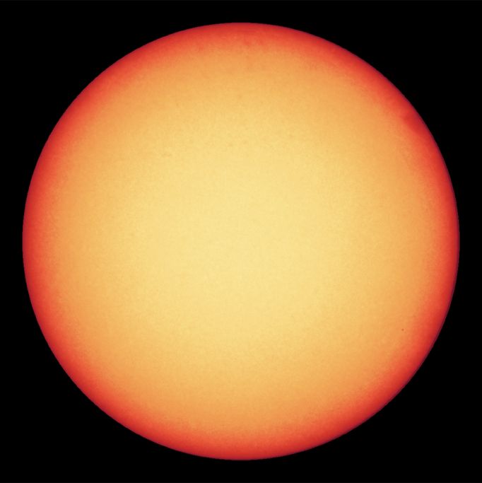 Sonda Solar Orbiter zachytila první snímky Slunce.