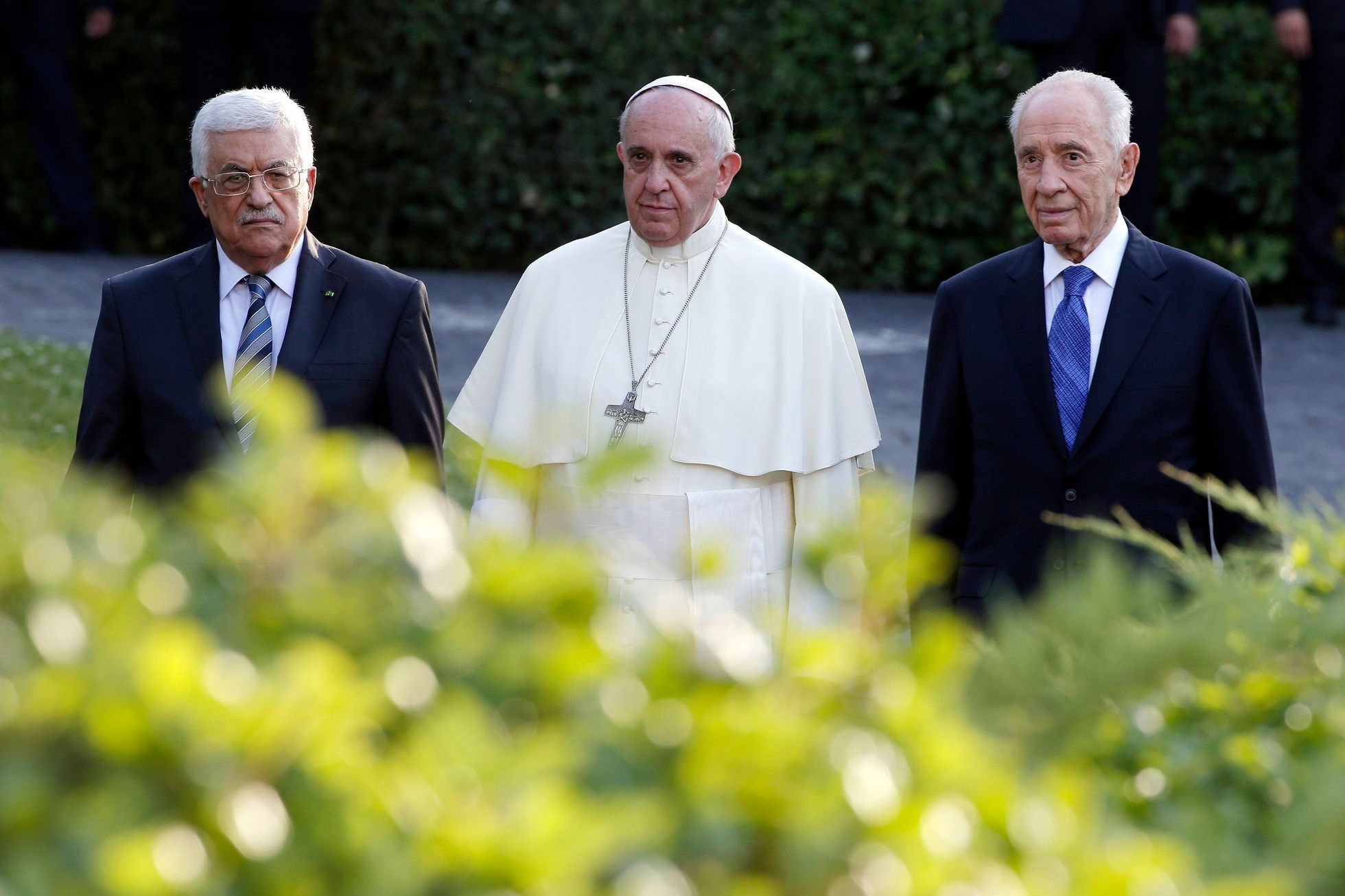 Palestinian President Abbas, Pope Francis and Israeli President Peres arrive in the Vatican Gardens to pray together at the Vatican