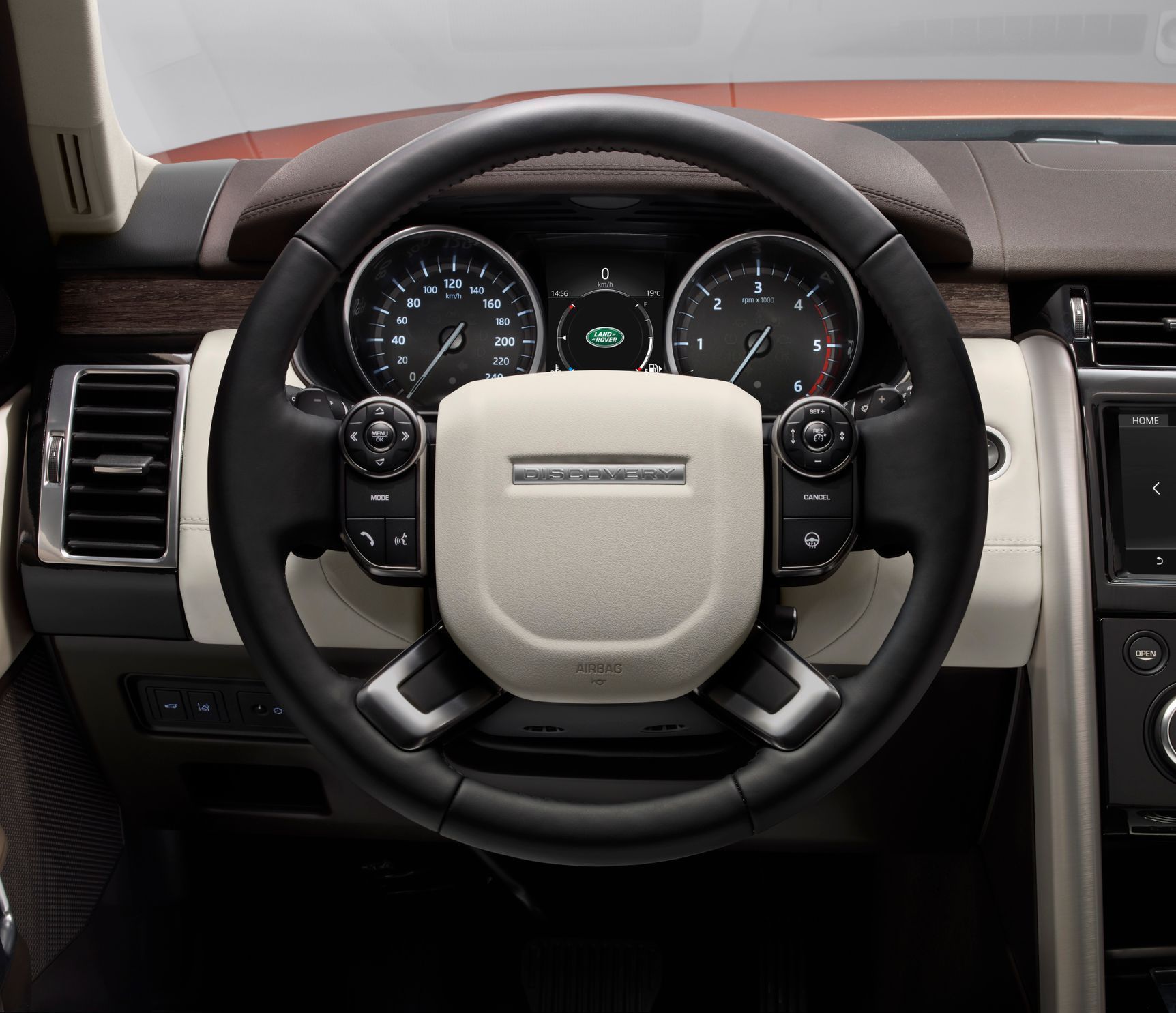 Land Rover Discovery 5