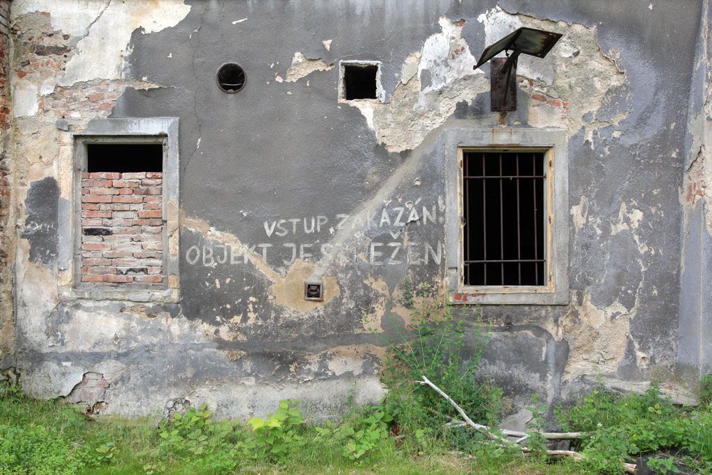 Památné ruiny severočeské. Mirošovice, okres Teplice