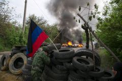 Doněck a Luhansk se spojí v "Nové Rusko", blokují volby