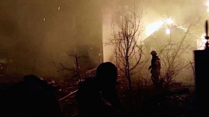 Dostaňte nás odsud, prosí volyňští Češi z ostřelovaného města. Část už je v Česku; Zdroj foto: Reuters